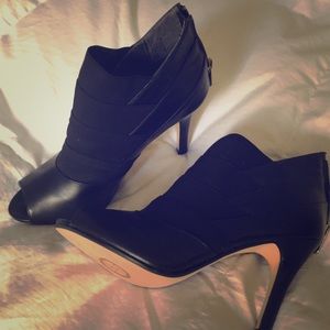 Adrienne vittadini classic black stiletto heels.